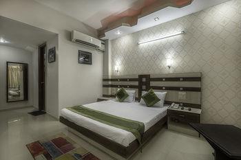 Hotel Rockwell Plaza
