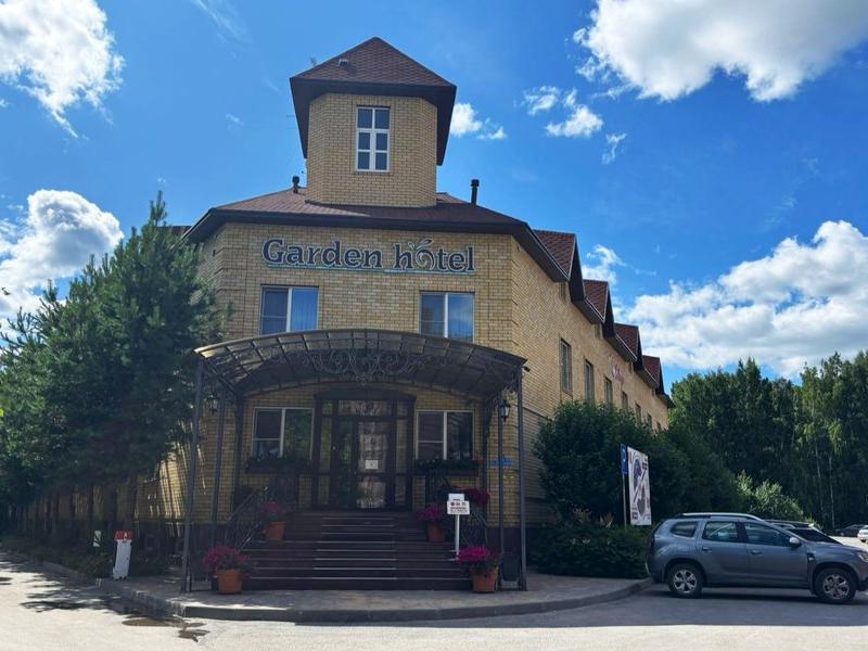 Garden Hotel