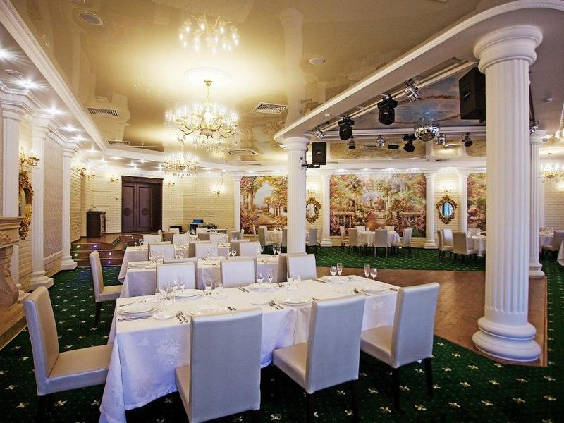 Garden Hotel