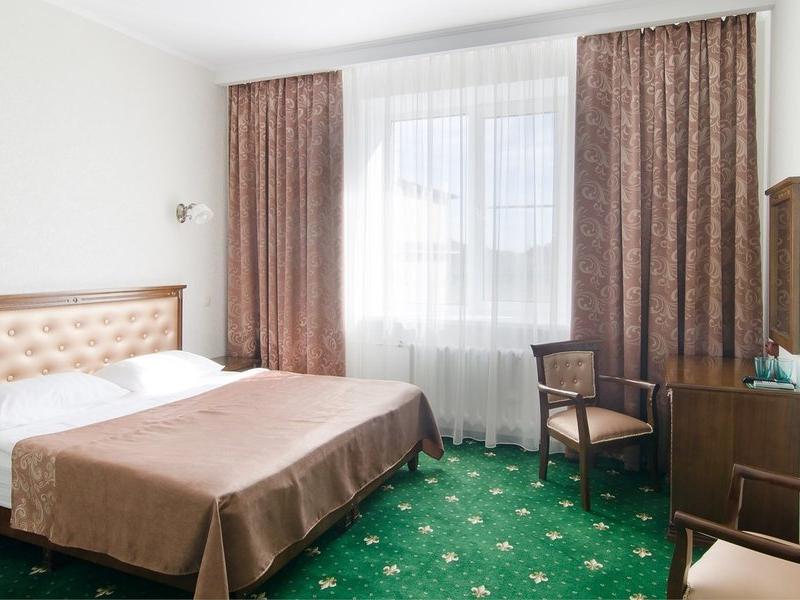 Garden Hotel