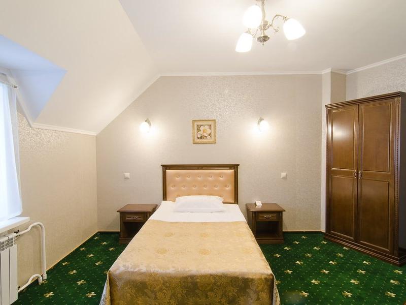 Garden Hotel