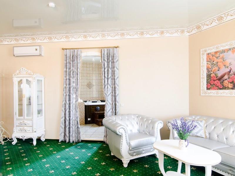 Garden Hotel
