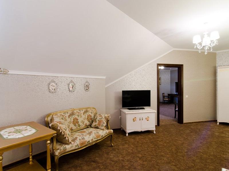 Garden Hotel