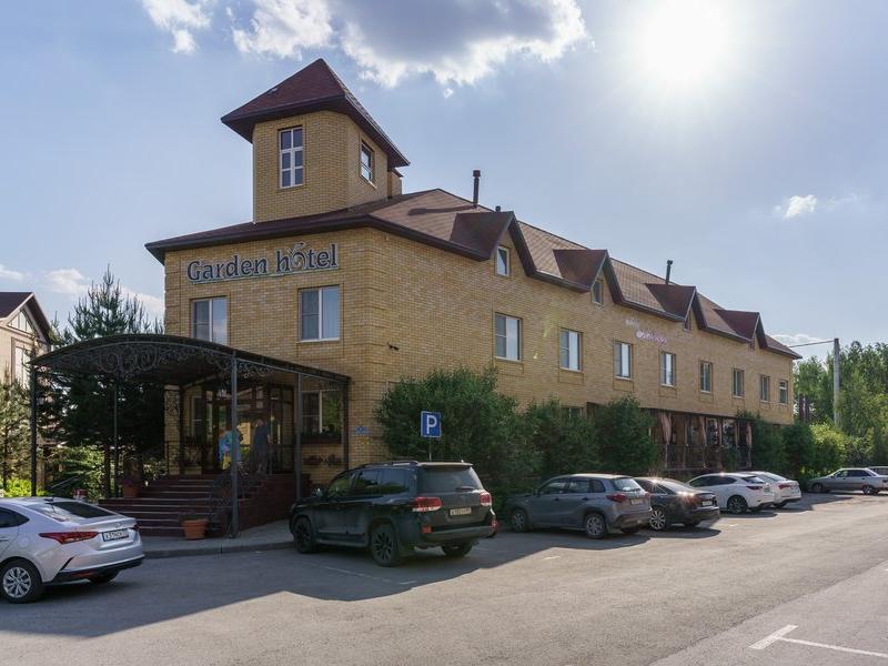 Garden Hotel