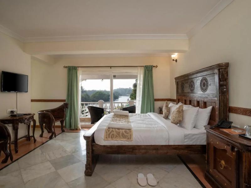 Stone Wood River Front