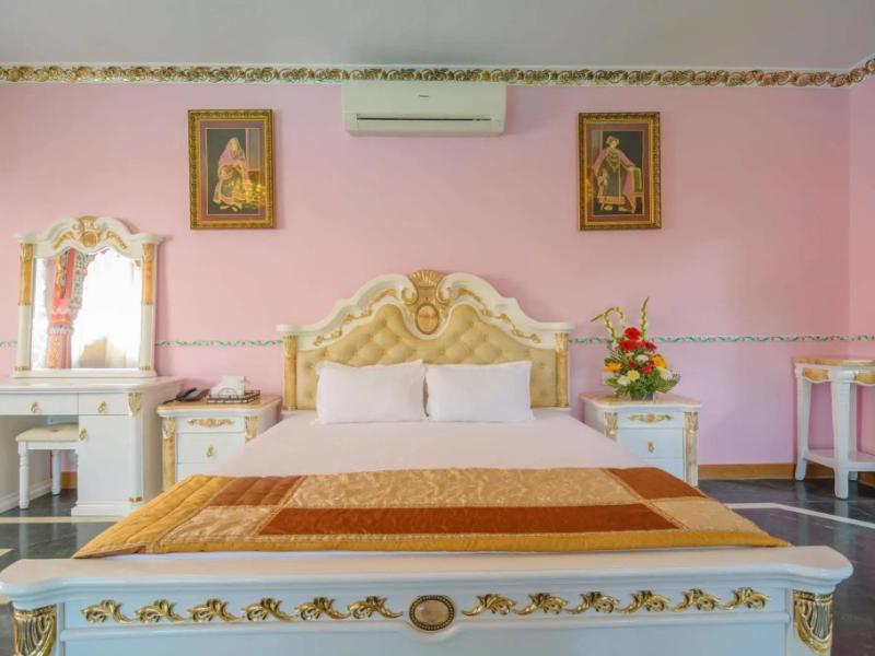 Stone Wood River Front