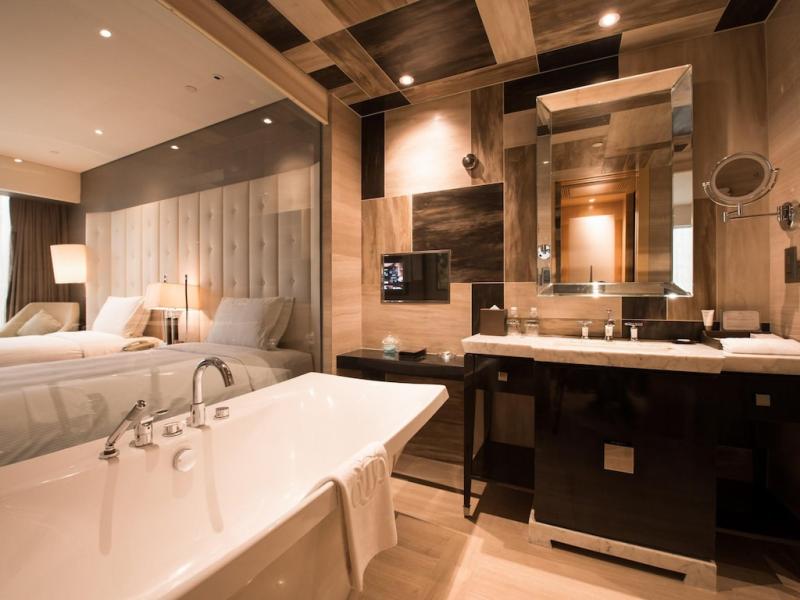 Royal International Hotel