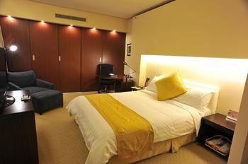 Gubei Garden Hotel