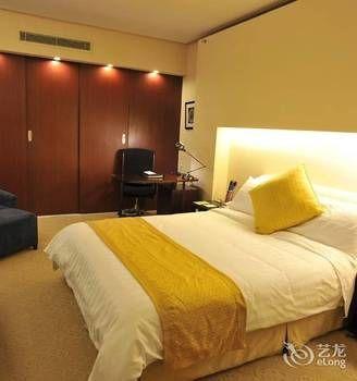 Gubei Garden Hotel