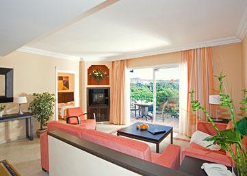 Alanda Hotel