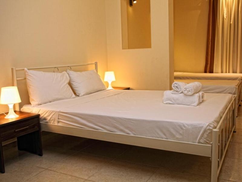 Niriides Beach Hotel