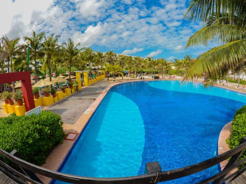 The Pyramid at Grand Oasis