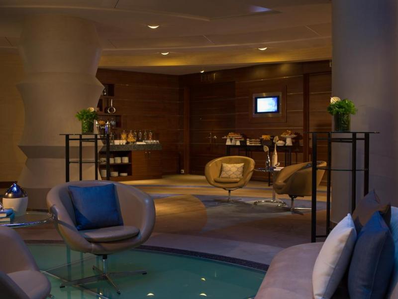 Renaissance Izmir Hotel