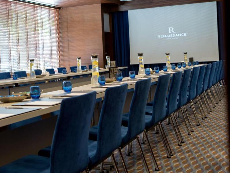 Renaissance Izmir Hotel