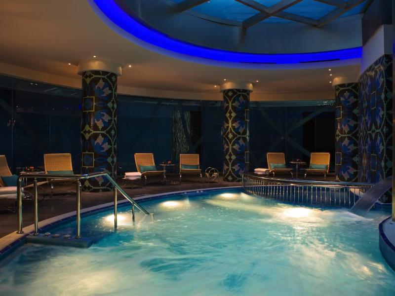 Renaissance Izmir Hotel