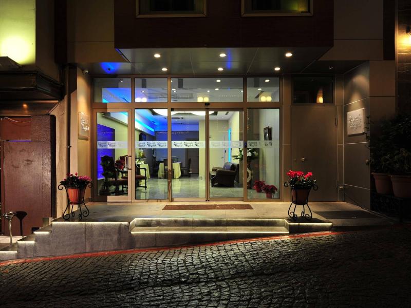 Yasmak Comfort Hotel
