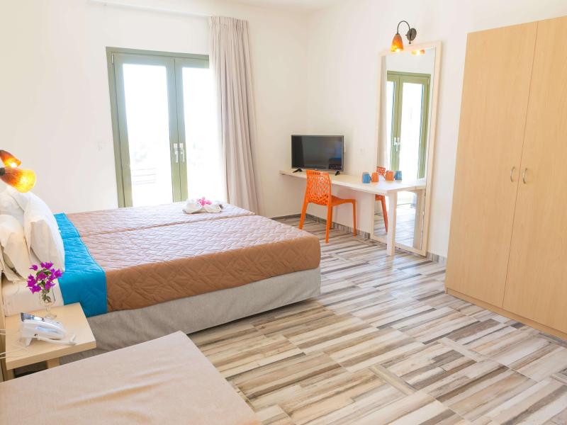 Finas Hotel