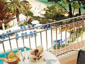 Confortel Caleta Park