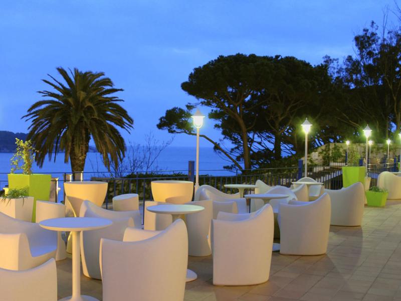 Confortel Caleta Park
