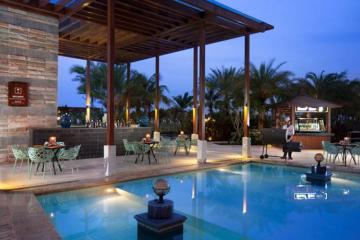 Отель Aloha Oceanfront Suite Resort Китай, Санья, фото 13