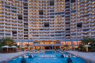 Отель Aloha Oceanfront Suite Resort Китай, Санья, фото 16