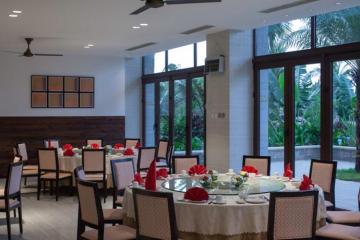 Отель Aloha Oceanfront Suite Resort Китай, Санья, фото 19