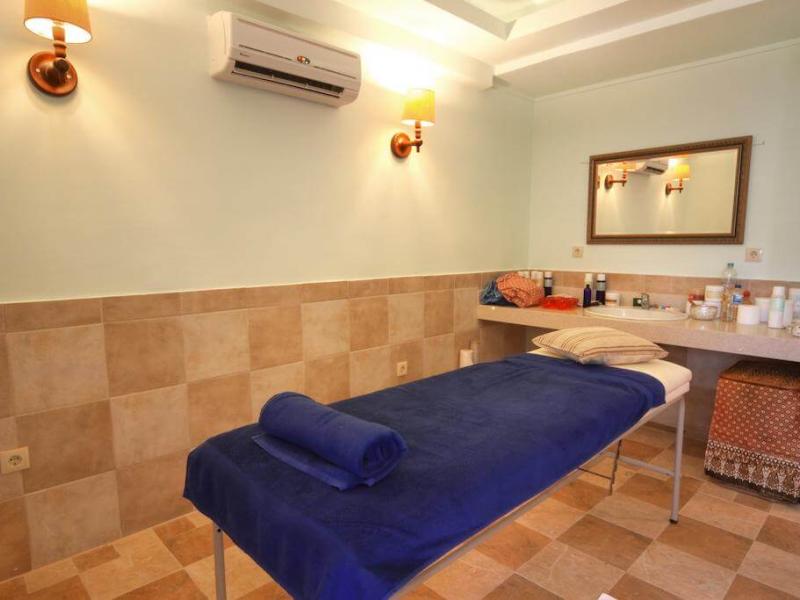 Kassandra Family Apart & Spa