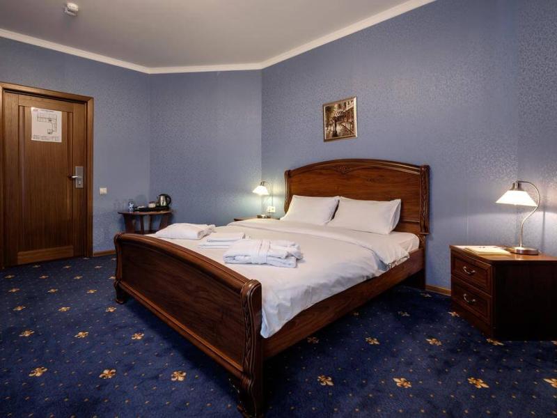 Mirros Hotel Moscow Kremlin