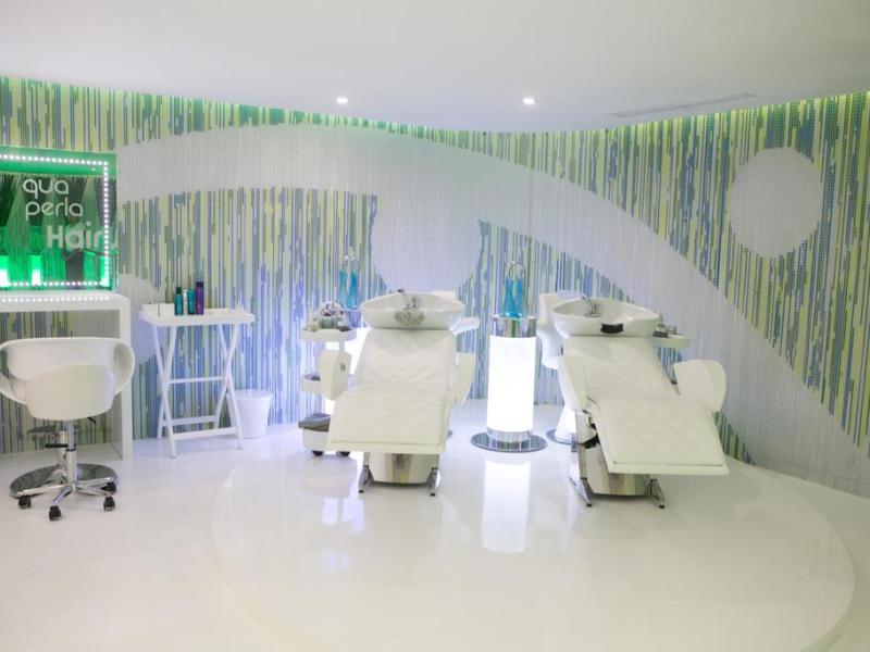 Double Six Luxury Hotel