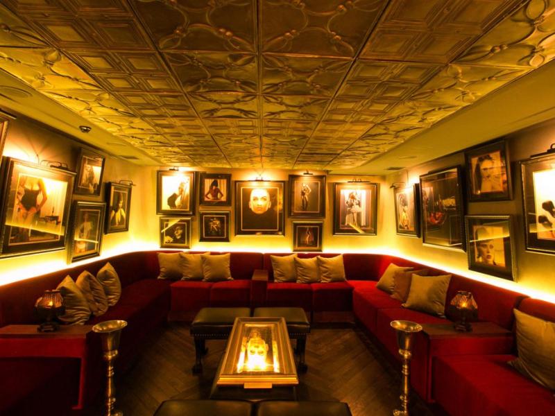 Double Six Luxury Hotel