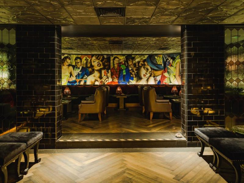 Double Six Luxury Hotel