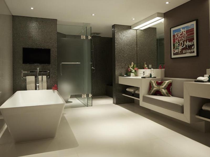 Double Six Luxury Hotel