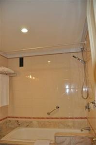 Ilunion Suites Madrid