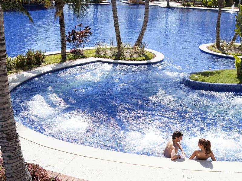 Premium Level at Barcelo Maya Palace