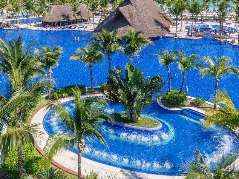 Premium Level at Barcelo Maya Palace