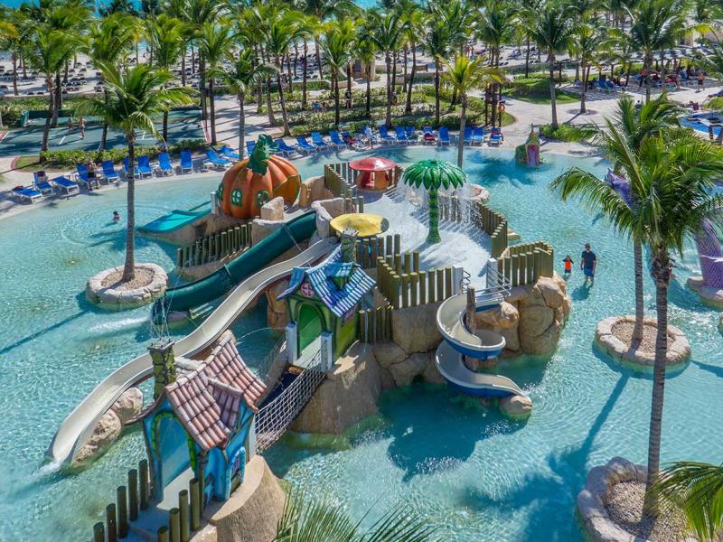 Premium Level at Barcelo Maya Palace
