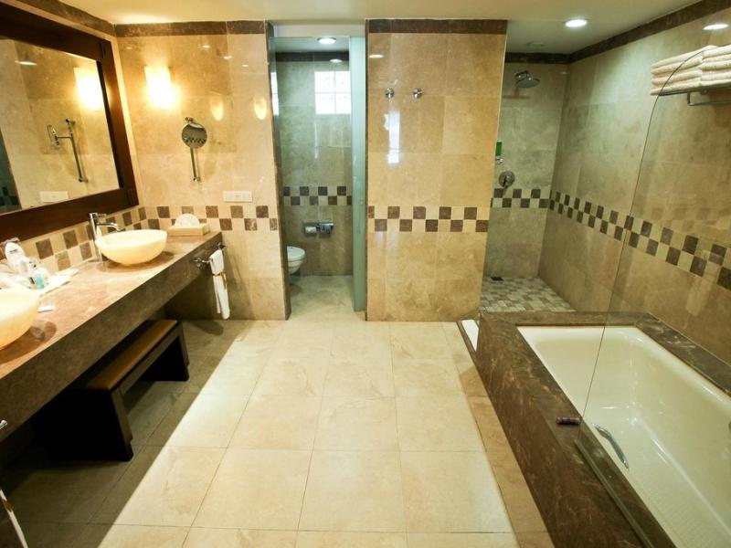 Premium Level at Barcelo Maya Palace