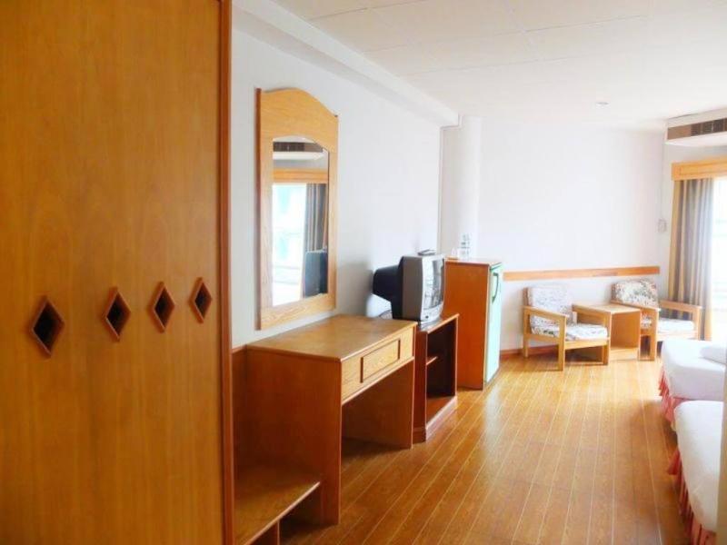 Skaw Beach Hotel