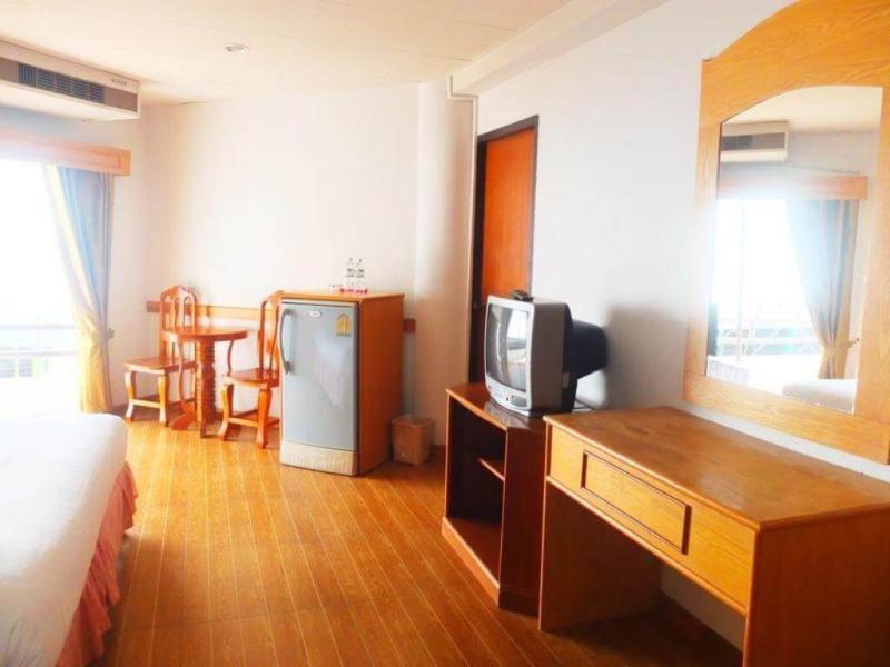 Skaw Beach Hotel