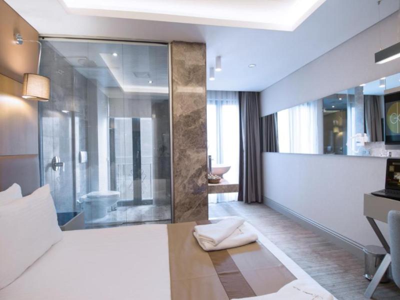 GK Regency Suites