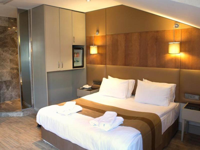 GK Regency Suites