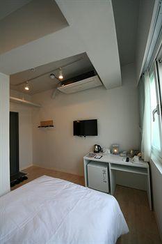 Won's Ville Myeongdong
