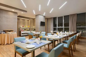 Отель TRYP by Wyndham Abu Dhabi City Centre ОАЭ, Абу Даби, фото 16