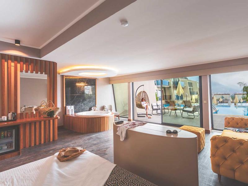 Orka Cove Hotel Penthouse & Suite