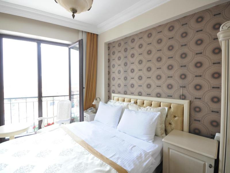 Pera Life Hotel