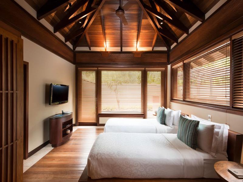 Constance Ephelia Resort