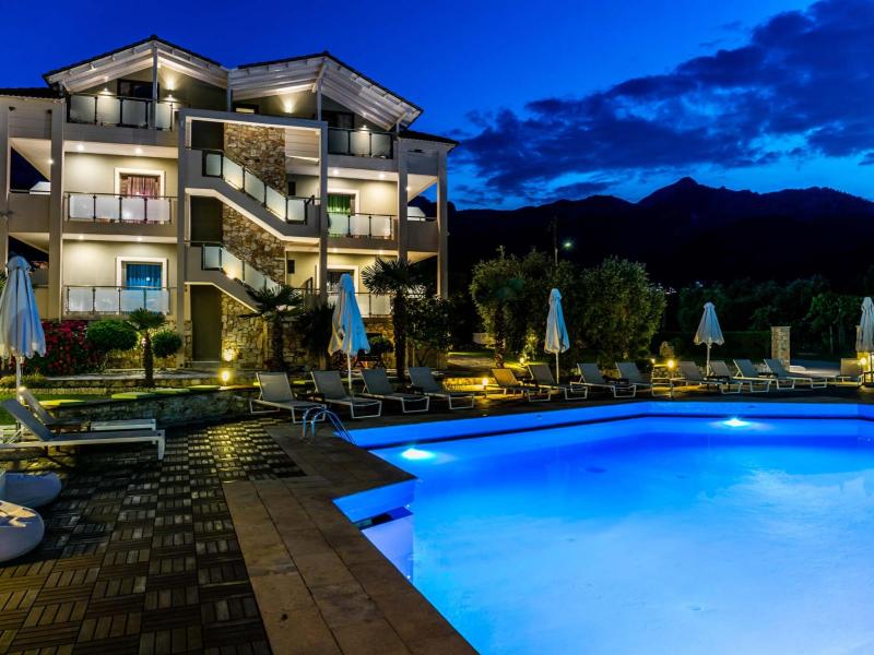 Korina Hotel 