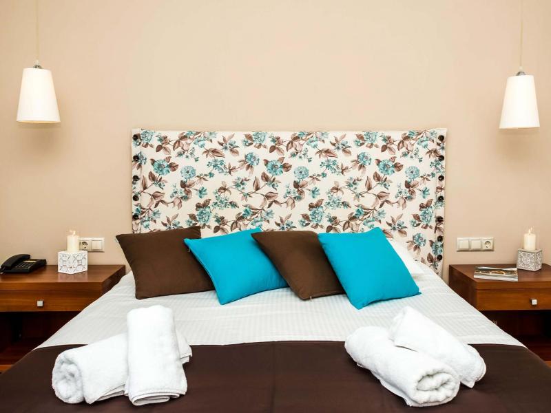 Korina Hotel 