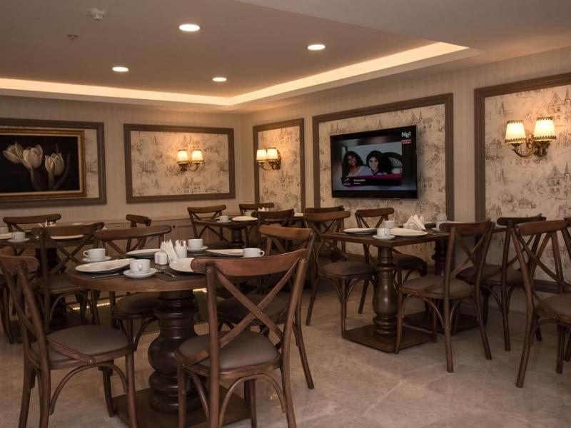 Istanbul Town Hotel