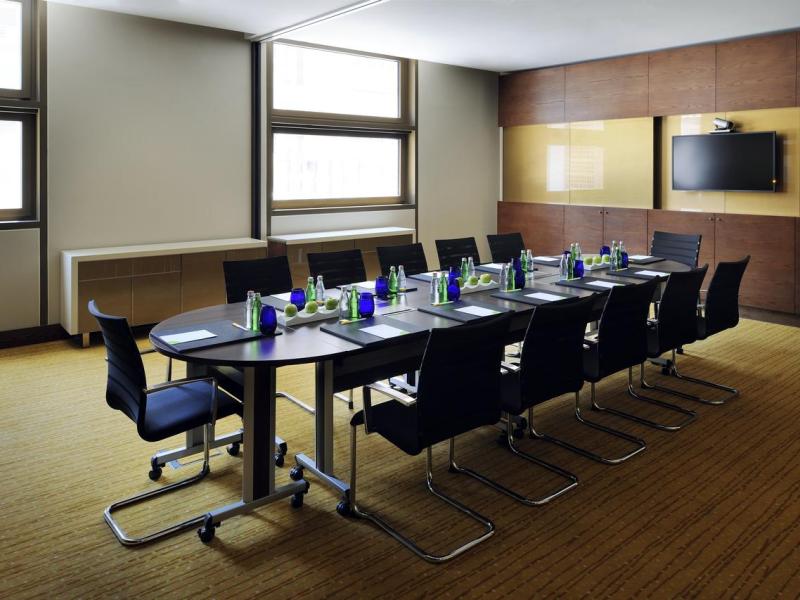 Courtyard World Trade Center Abu Dhabi